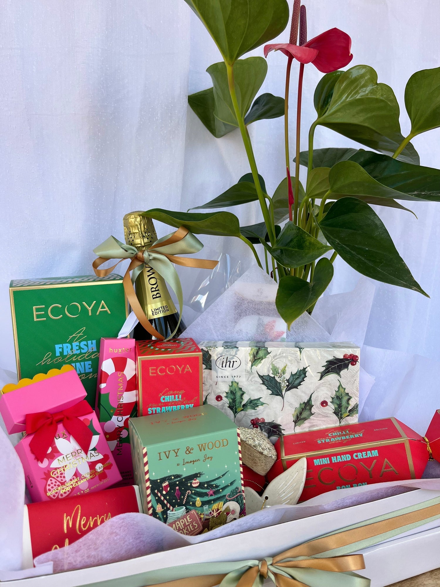 Christmas gift ideas from Bloom & Rocket, fresh flower bouquets, plants, candles, sweet treats, gift hampers, gift vouchers and so much more. Same-day delivery available Brisbane wide and we are open 7 days a week. 