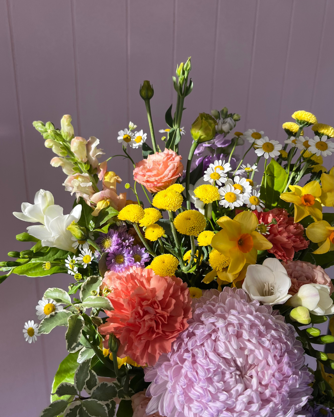 Zest and Bloom Arrangement. Bloom and Rocket Florist Brisbane. Same Day Flower Delivery Brisbane. 