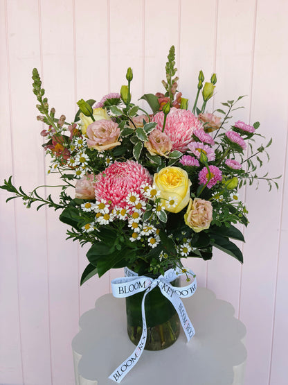 Spring vase arrangement. Bloom and Rocket Florist. Brisbane flower delivery. Same day delivery Brisbane. Taringa, Toowong, St Lucia and Indooroopilly.