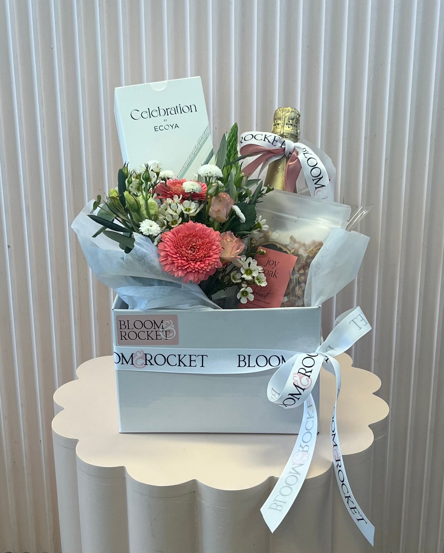 Gift Hamper, including Ecoya diffuser, Wine, Bath Soak and Flowers. Hampers Brisbane. Bloom and Rocket Florist. Brisbane Flower Delivery. Same Day available.
