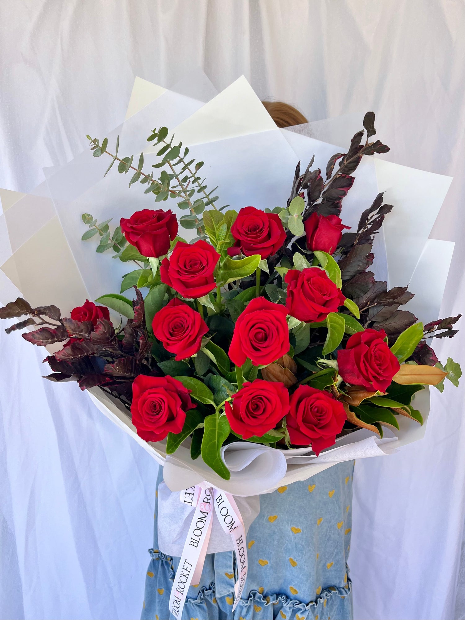 red roses, brisbane flower delivery. Same day delivery.